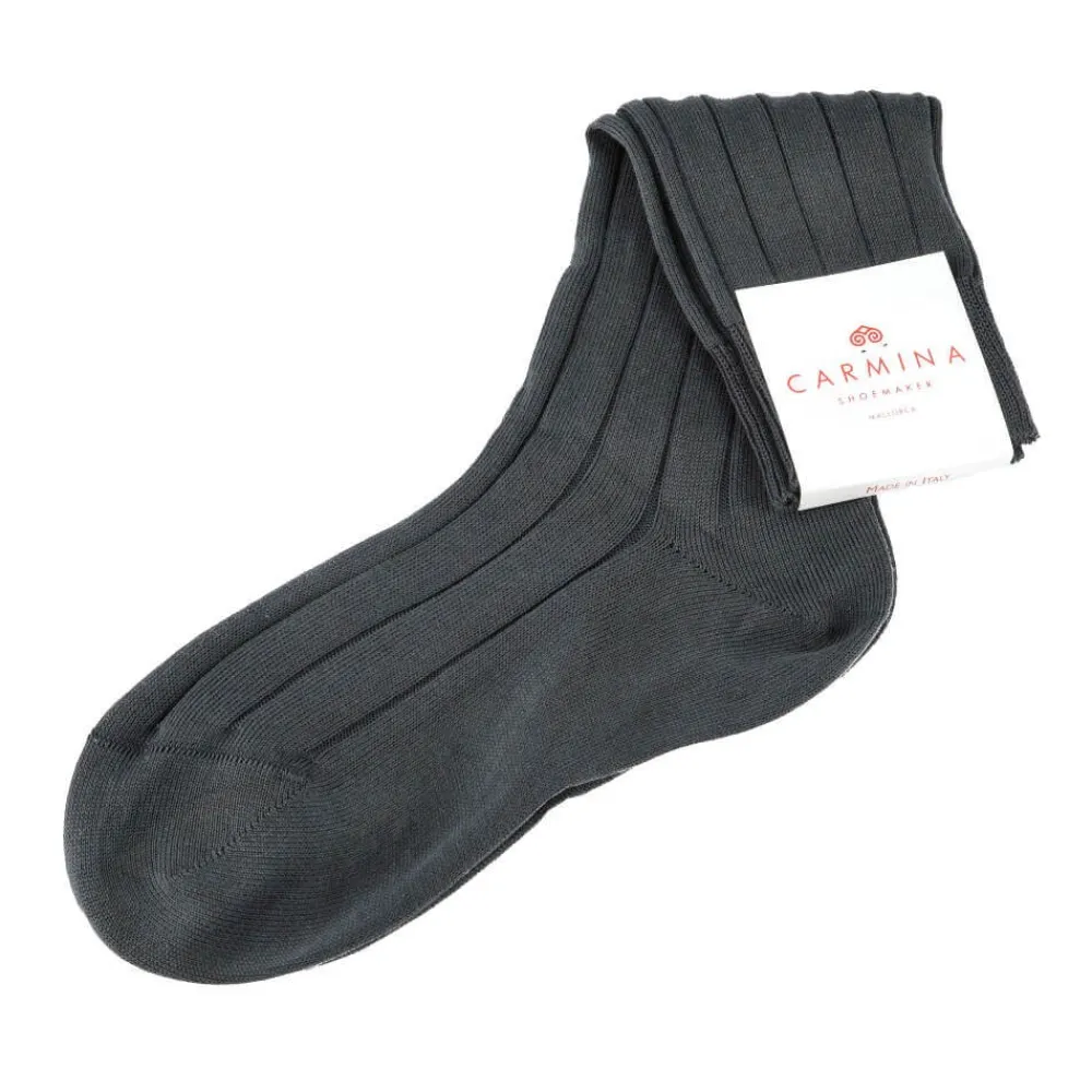 Short ribbed width socks petrolium color. | Carmina Outlet